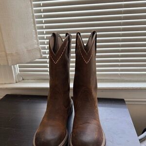 Women Ariat Unbridled Roper Western Boot